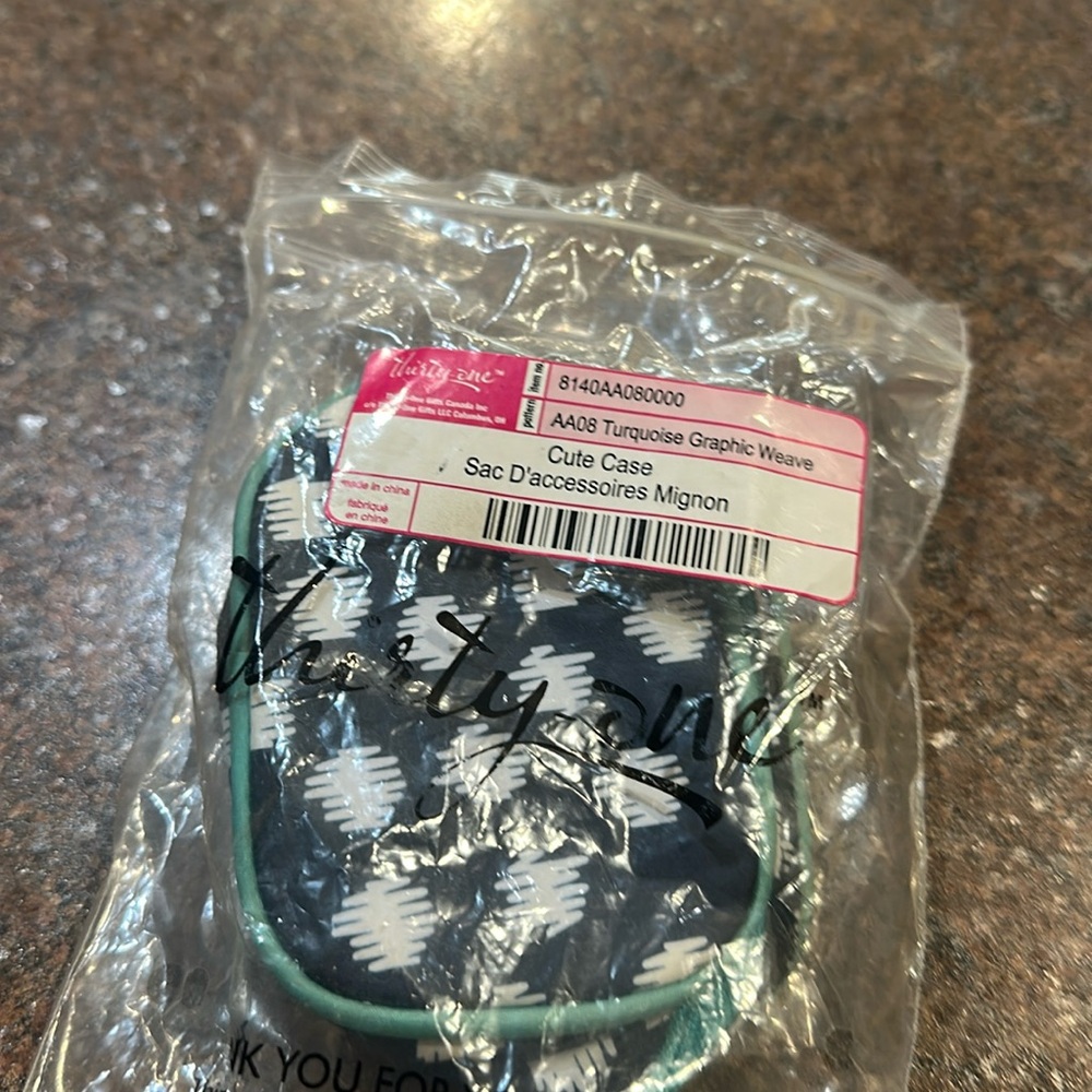 31 bags Thirty one Cute case turquoise, graphic weave new gift jewelry travel
